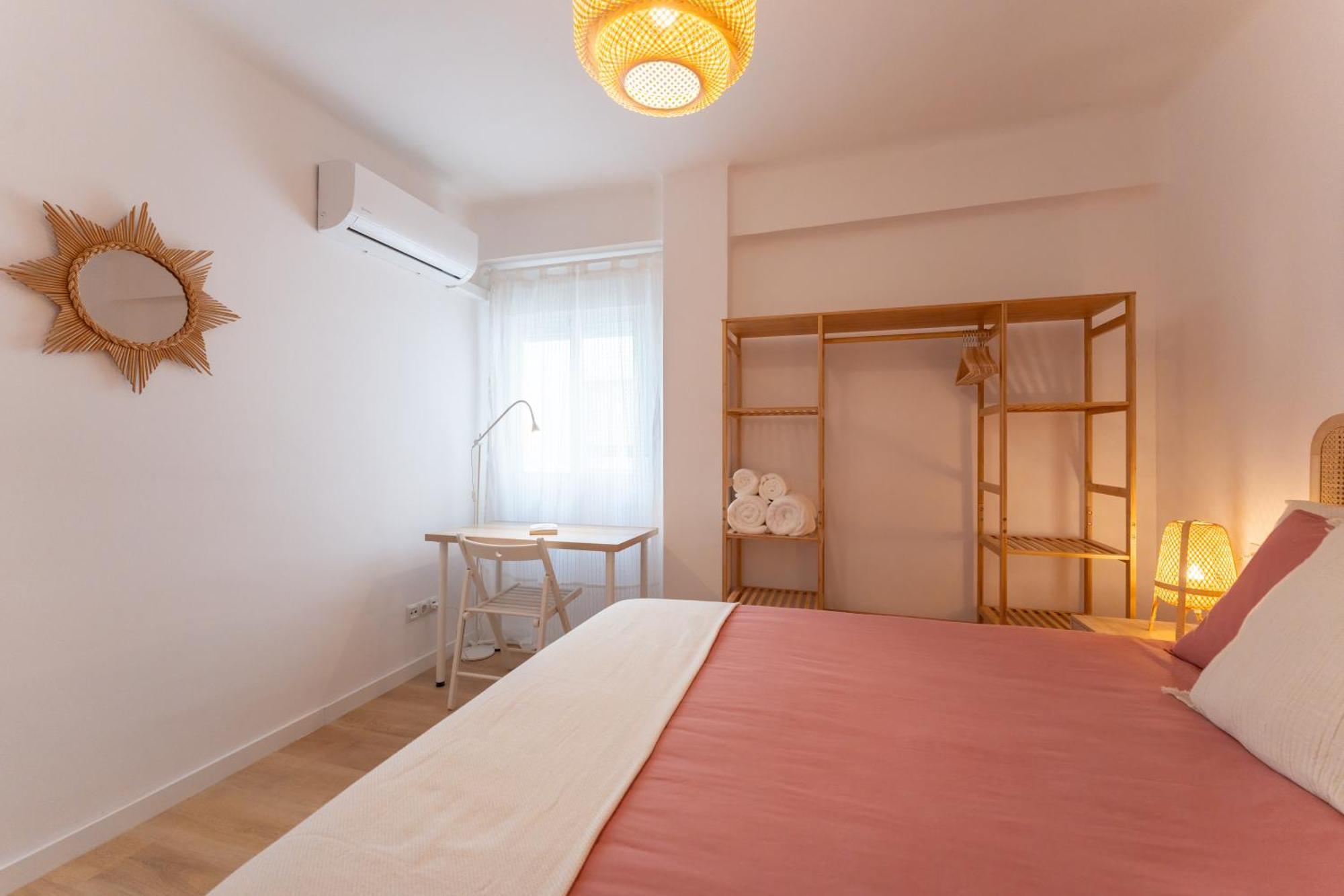 Malaga Lux Oasis - Modern 3Br, Fast Wifi, Smarttvアパートメント エクステリア 写真