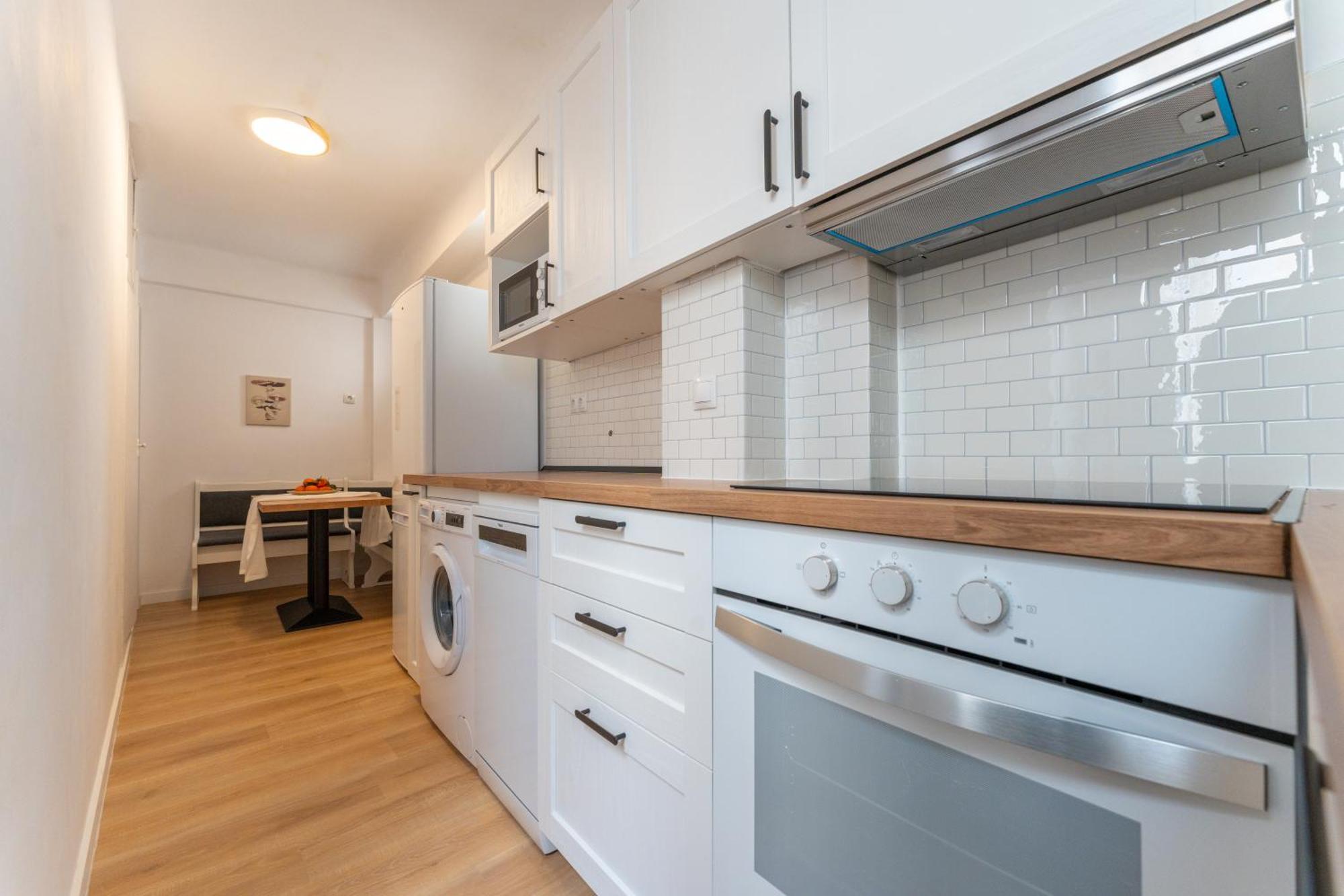 Malaga Lux Oasis - Modern 3Br, Fast Wifi, Smarttvアパートメント エクステリア 写真